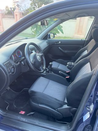VOLKSWAGEN GOLF IV 1.9 TDI 130 CV
