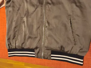 Chaqueta Bomber Pull&Bear Talla M