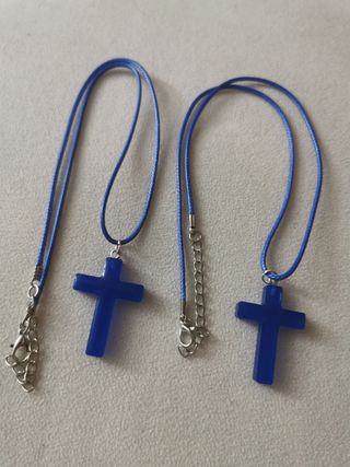 Colgante Cruz Azul Unisex UNIDAD 2.50