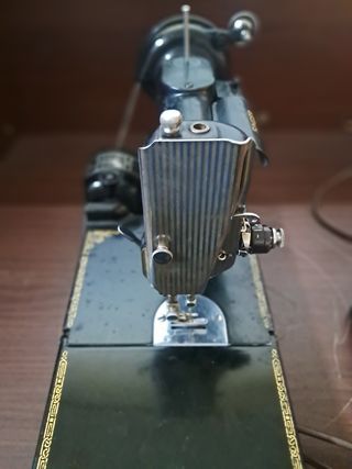 Máquina de coser SINGER