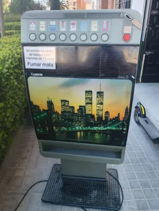 Máquina Expendedora Azkoyen