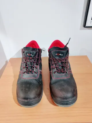 Botas de Seguridad Forli Negras y Rojas
