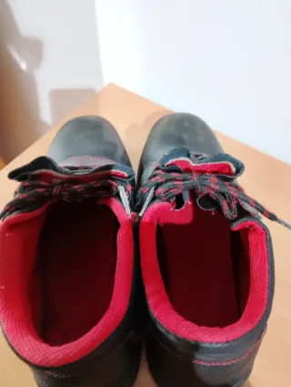 Botas de Seguridad Forli Negras y Rojas