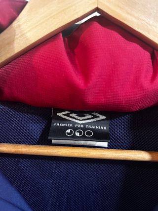 Chaqueta Cortavientos Real Valladolid Umbro