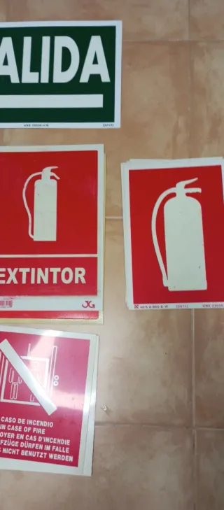 Carteles de Señalización Varios