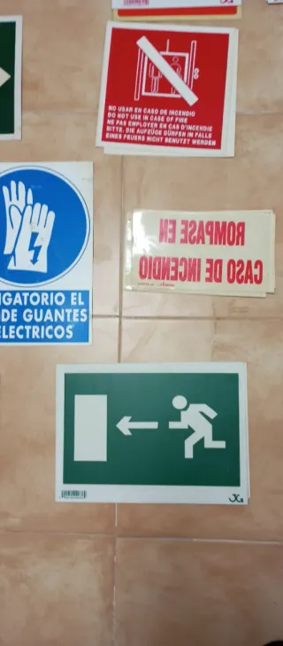 Carteles de Señalización Varios
