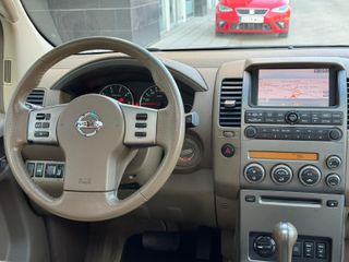 NISSAN Pathfinder 2.5 dCi 171CV LE 7 plazas