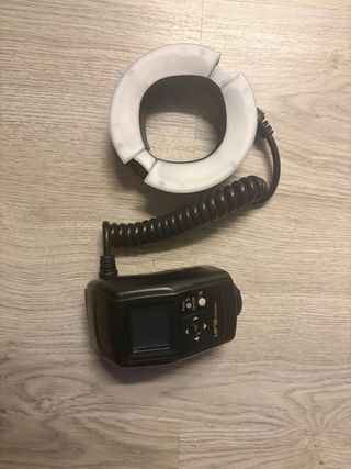 Cámara Nikon D3400 + Objetivo 100mm Macro