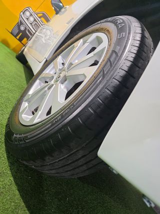 TOYOTA VERSO 2.0 D-4D 126 CV A ́ÑO 2011