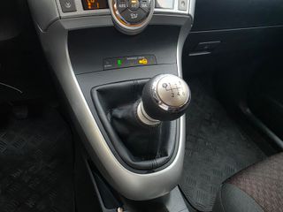 TOYOTA VERSO 2.0 D-4D 126 CV A ́ÑO 2011