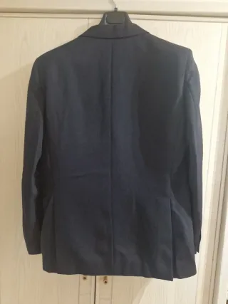 Traje azul americana y pantalón