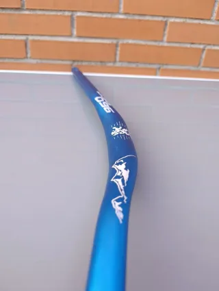 Manillar 31,8x780mm K-960 Azul eléctrico Rise 25mm