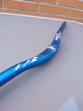 Manillar 31,8x780mm K-960 Azul eléctrico Rise 25mm