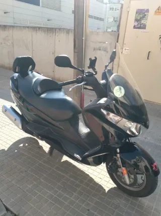 Suzuki Burgman 200 - 2013