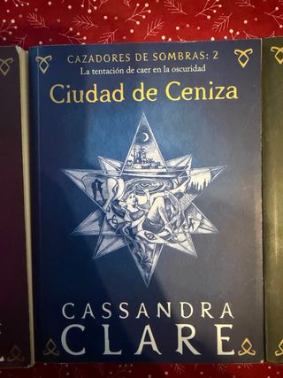 Ciudad de Hueso (nueva presentación): Cazadores...