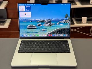 MacBook Pro M2 Pro / 32 Gb / 1 Tb - GARANTIA