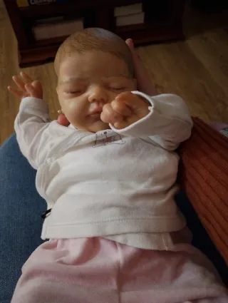 Bebé de vinilo realista