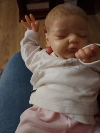 Bebé de vinilo realista