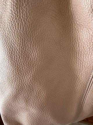 Bolso de piel rosa