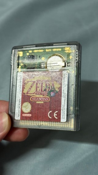 Zelda Oracle of Seasons ORIGINAL GameBoy Color