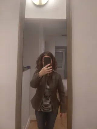 Cazadora de cuero verde