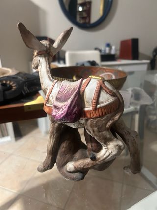 Figura de asno en cerámica