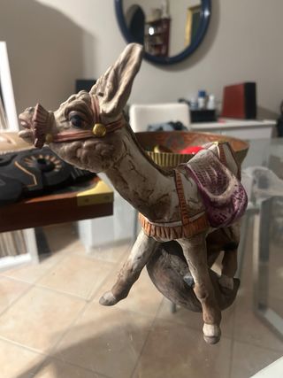 Figura de asno en cerámica
