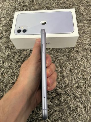 iPhone 11 128GB Morado Caja + Cargador Original