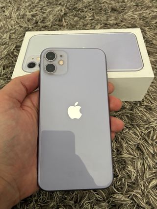 iPhone 11 128GB Morado Caja + Cargador Original