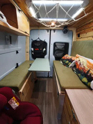 Mercedes-Benz Sprinter 2013