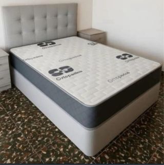 Liquidación:canapés y colchones armarios y sofas?