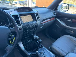 TOYOTA Land Cruiser 3.0 D4D VXL