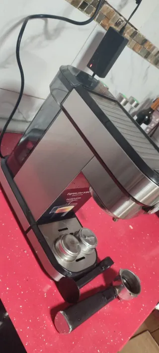 Cafetera Espresso Cecotec Cafelizzia 790