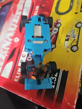 Coche F1 F. Alonso Renault 8 compatible scalextric