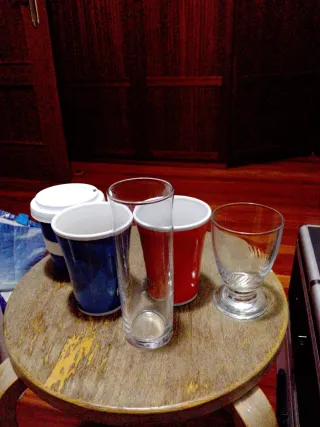 Lote tazas, vaso y copa postre.