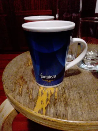 Lote tazas, vaso y copa postre.
