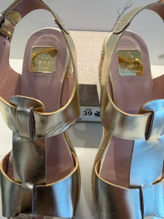 Sandalias Sohe Talla 39 Piel Oro/Plata
