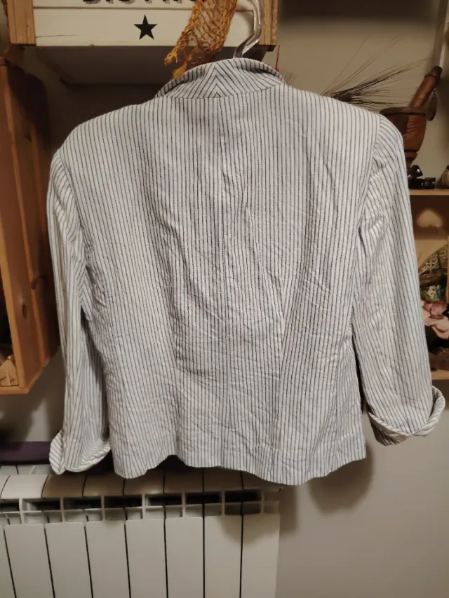 Chaqueta Biba rayas azules y blancas