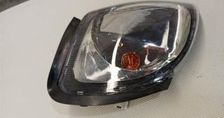 Nissan 46056 piloto 261300x000 26130 0x000 terrano