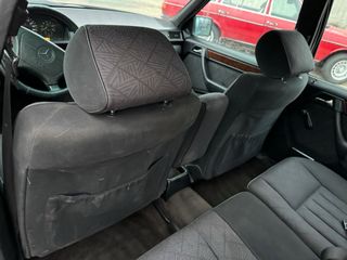 Mercedes-Benz 250 TD W124 1994