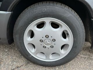 Mercedes-Benz 250 TD W124 1994