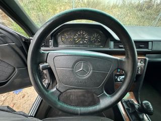 Mercedes-Benz 250 TD W124 1994