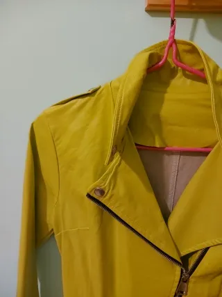 Vestido gabardina piel sintética cremalleras