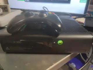 Xbox 360 E 250GB Funzionante