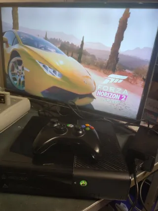 Xbox 360 E 250GB Funzionante