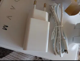 Lámpara de escritorio LED moderna