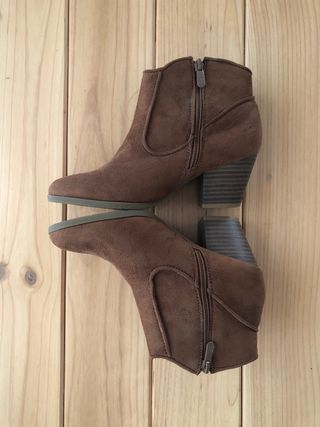 Botines chocolate T.37