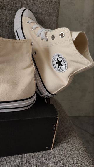 Converse Mujer Beige/Blanco Talla [Talla]