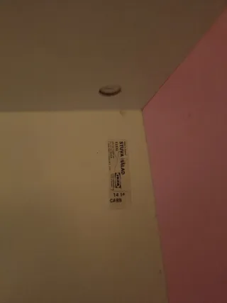 Baúl infantil IKEA STUVA rosa y blanco