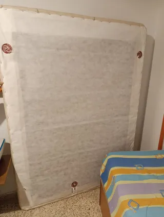 Base tapizada Pikolin 135x180